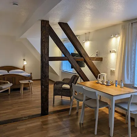 Waldpension Harzer Waldwinkel 巴特格伦德